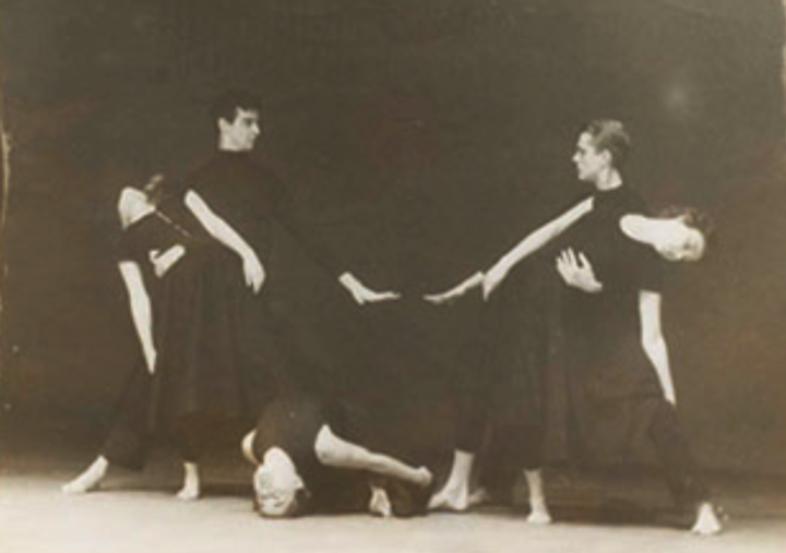 Robert Dunn (rechts) in einer Vorstellung des Boston Conservatory. University of Maryland Libraries. Digital Exhibits. https://exhibitions.lib.umd.edu/robertdunn/time-line 34 DunnGruppe web