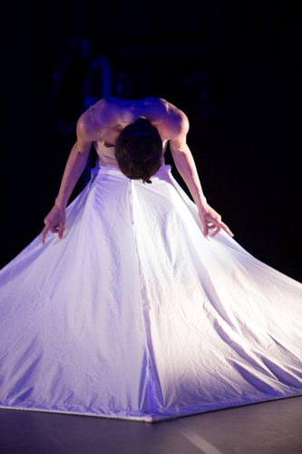 Getanztes Dasein - Ein zeitgenössisches Tanzstück von Valentina Moar