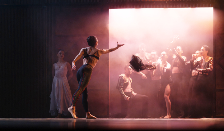 Enrique Gasa Valga / Limonada Dance Company: "Carmen" © Peter Koren Carmen4