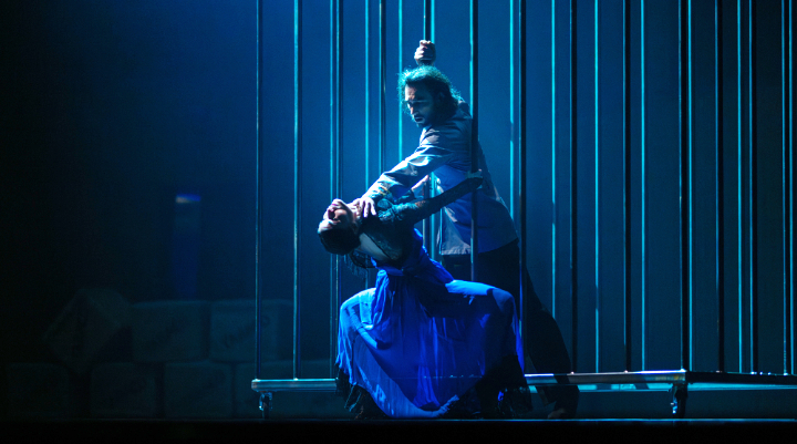 Enrique Gasa Valga / Limonada Dance Company: "Carmen" © Peter Koren Carmen9