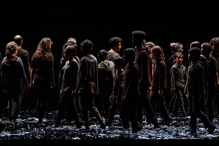 Rachid Ouramdane "Franchir la nuit" © Andrea Macchia / Bolzano Danza Ouramdane5
