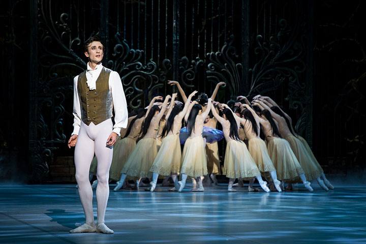 Staatballett Berlin: “Dornröschen”, Ch: Marcia Haydée, Tanz: Alexandre Cagnat © Yan Revazov Dornroschen7438