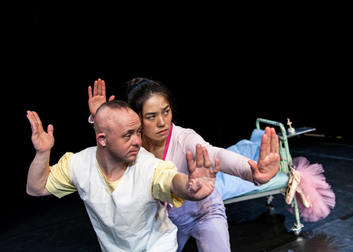 Yukie Koji und Erwin Slepcevic vom Mezzanin Theater © Fabian Dankl mezzanin